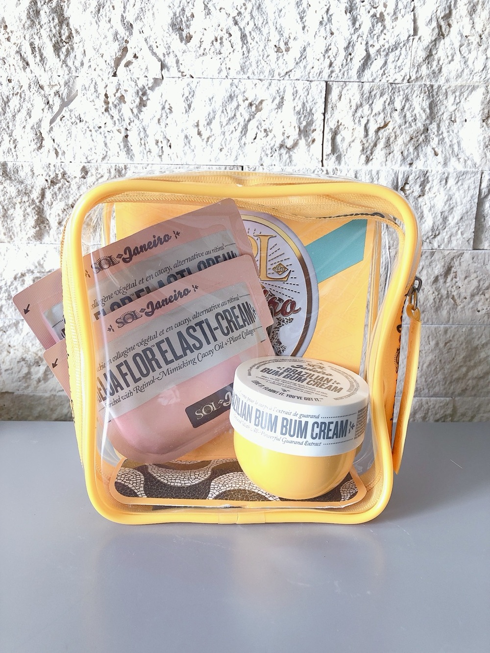 Sol de Janeiro Bum Bum Cream & Beja Flor Elasti Cream & cosmetic case
